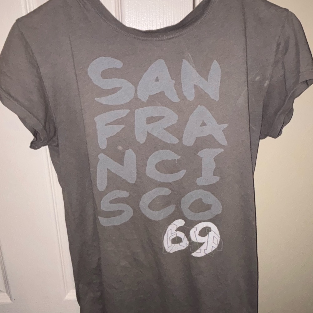 GAP Gray Graphic Tee
